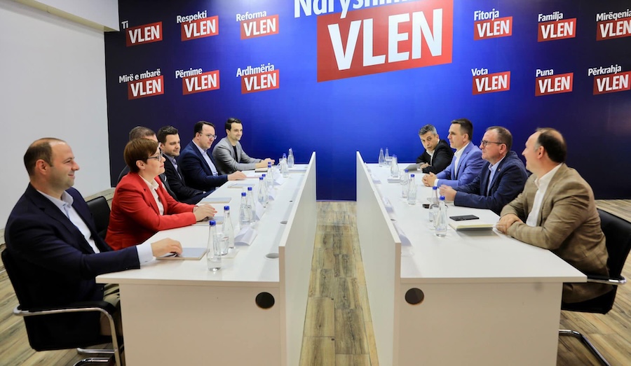 Grupet e punës nga VMRO dhe VLEN fillojnë sot bisedimet për formimin e Qeverisë
