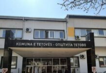 Komuna e Tetovës me njoftim për qytetarët: Nesër ndalohet parkimi në Rrugën e Butiqeve
