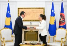 Albin Kurti mandatohet nga presidentja Osmani për formimin e qeverisë së Kosovës