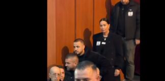Dafina Zeqiri me Kreshnikun, të pranishëm në ceremoninë mortore të Shpat Kasapit