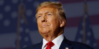 BBC i kërkon falje Trumpit për montimin e fjalimit të tij, por refuzon të paguajë dëmshpërblim prej 1 miliard dollarë