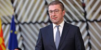 Mickoski uron Ditën e Alfabetit të Gjuhës Shqipe: Kultura shqiptare është pjesë thelbësore e Maqedonisë