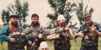 Me një fotografi të vjetër, djali i Hamëz Jasharit kujton rënien e Mujë Krasniqit dhe 41 bashkëluftëtarëve të tij