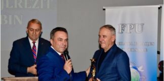 Mendi Qyra nderohet me dy çmime prestigjioze: “Ambasador për Paqen” dhe “Njeriu i Vitit në Trojet Shqiptare”