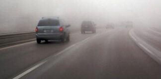 Kujdes në komunikacion: Mjegull e dendur në akset Tetovë – Gostivar dhe Kumanovë – Stracin