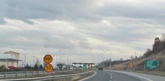 Trafiku në rrugët shtetërore po zhvillohet pa probleme