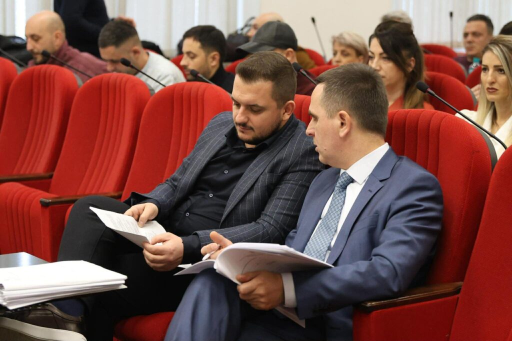 Albi Qamili zgjidhet kryetar i komisionit për ndërrimin e emrave të rrugëve në Tetovë