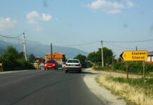 Tetovë: Arrestohet 16-vjeçari nga Sllatina, tentoi të shtypte policët me “Mercedes”