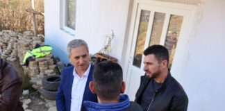 Feti Abazi, inspekton punimet në ujësjellësin e Kamjanit: “Do sanojmë, çdo problem infrastrukturor, që prek sigurinë e qytetarëve”