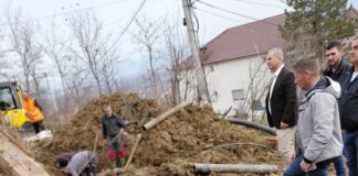 Feti Abazi: “Ndërhymë në ujësjellësin e Kamjanit dhe rikthyem furnizimin me ujë, për banorët”