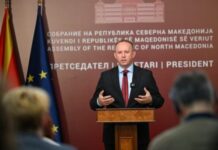 Gashi uron 7 Marsin – Ditën e Mësuesit dhe Shkollës Shqipe