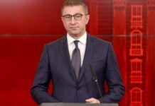 Mickoski: Kemi çmimet më të lira të naftës, vendet fqinje vërshuan tek ne