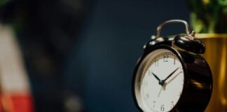 Ora Verore 2026, kur do ti çojmë akrepat 60 minuta përpara dhe do të “humbasim” një orë gjumë