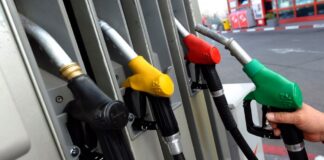Alarm nëpër pompat e benzinës, disa nuk japin naftë, Qeveria qetëson qytetarët!