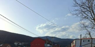 Banori i Likovës shpërthen ndaj mbishkrimit “Školo: Kritika për BDI-në dhe Erkan Arifin