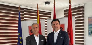 Abazi dhe zv/sekretari i parlamentit, Jusufi: “Hapet zyra e deputetëve brenda komunës së Bogovinës, për komunikim me qytetarët”