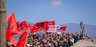 “80% e profesorëve nga BDI” – Mehazi: Protesta s’është vetëm e studentëve, por pasojë e një sistemi të vjetër