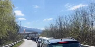 Nafta më e lirë sjell shtetasit e Shqipërisë në Maqedoninë e Veriut për karburant