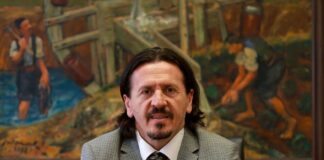 Sulejmani: Për aq kohë sa VLEN-i është pjesë e qeverisë, nuk do të lejohet mbyllja e asnjë institucioni shqiptar