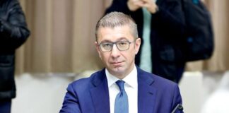 Nisma për ndryshimet kushtetuese, Mickoski: BDI le të zgjidh problemet që ka me programin dhe kuadrot