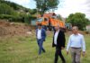 Feti Abazi: Në Pirok, po ndërtojmë murin mbrojtës, pranë shkollës fillore. “Siguria e nxënësve, mbetet prioritet”