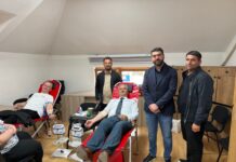 Abazi me kryekëshilltarin Rakipi dhe drejtorët Zulbeari e Elezi, dhuruan gjak për shpëtimin e jetëve