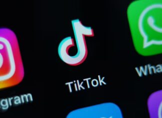 Qindra familje në Francë ngrenë padi kundër TikTok nën dyshimet për “abuzim”