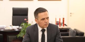 Kasami mban premtimin, nga 100 euro për çdo fëmijë që regjistrohet në klasën e parë