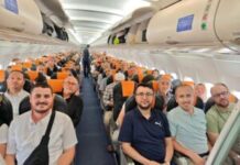 Niset aeroplani i fundit: Kthehen haxhilerët e Tetovës nga Medineja