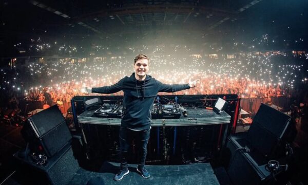 Martin Garrix është artisti i radhës në Sunny Hill Festival 2026