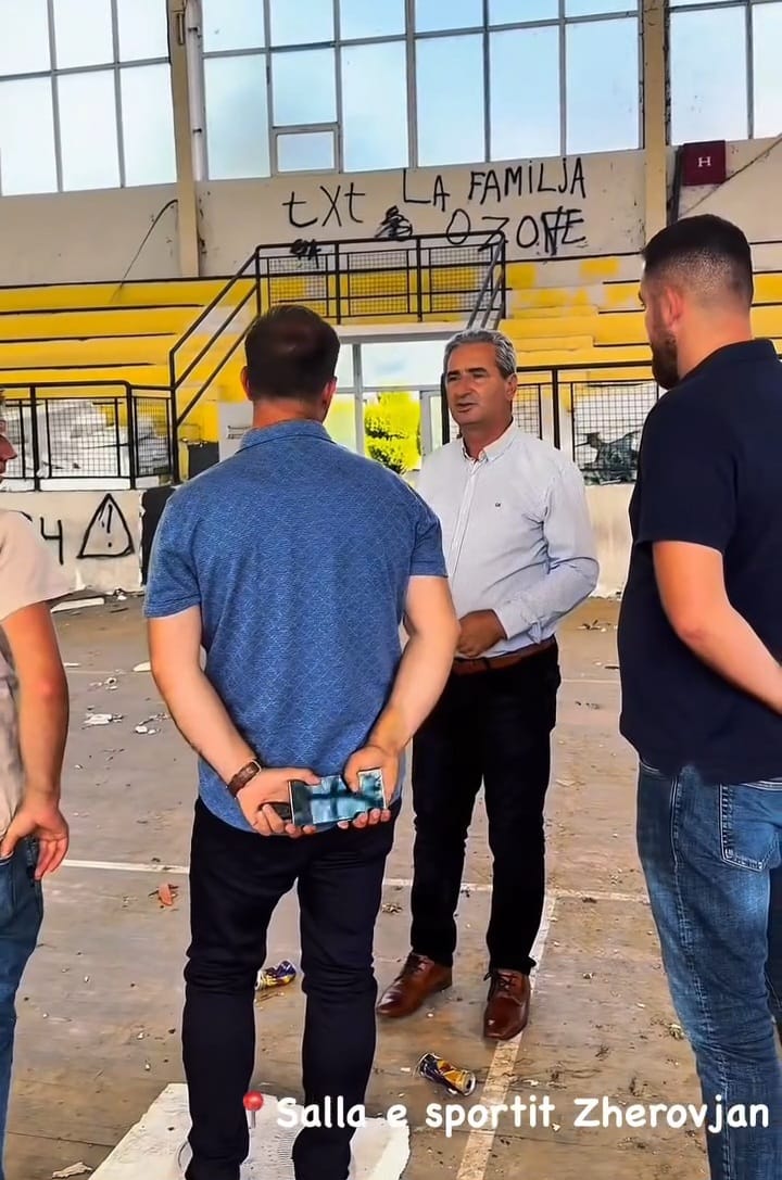 Pas shumë vitesh  fillon rinovimi i sallës sportive  në Zherovjan  Feti Abazi   Ky investim  dëshmi e përkushtimit tonë 