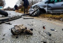 Humb jetën 28 vjeçari, u përplas me veturë në mur