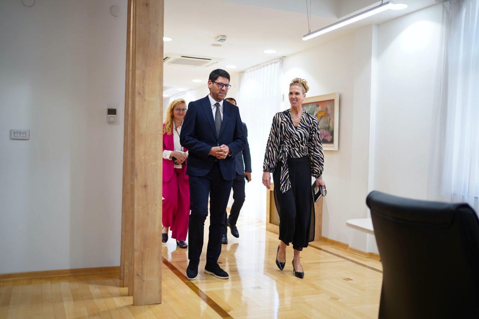 Ministri Agon Ferati priti Sh  S  znj  Nicole Varns  Në fokus Marrëveshja e Ohrit   25 vite dhe përtej  dhe bashkëpunimi me SHBA në