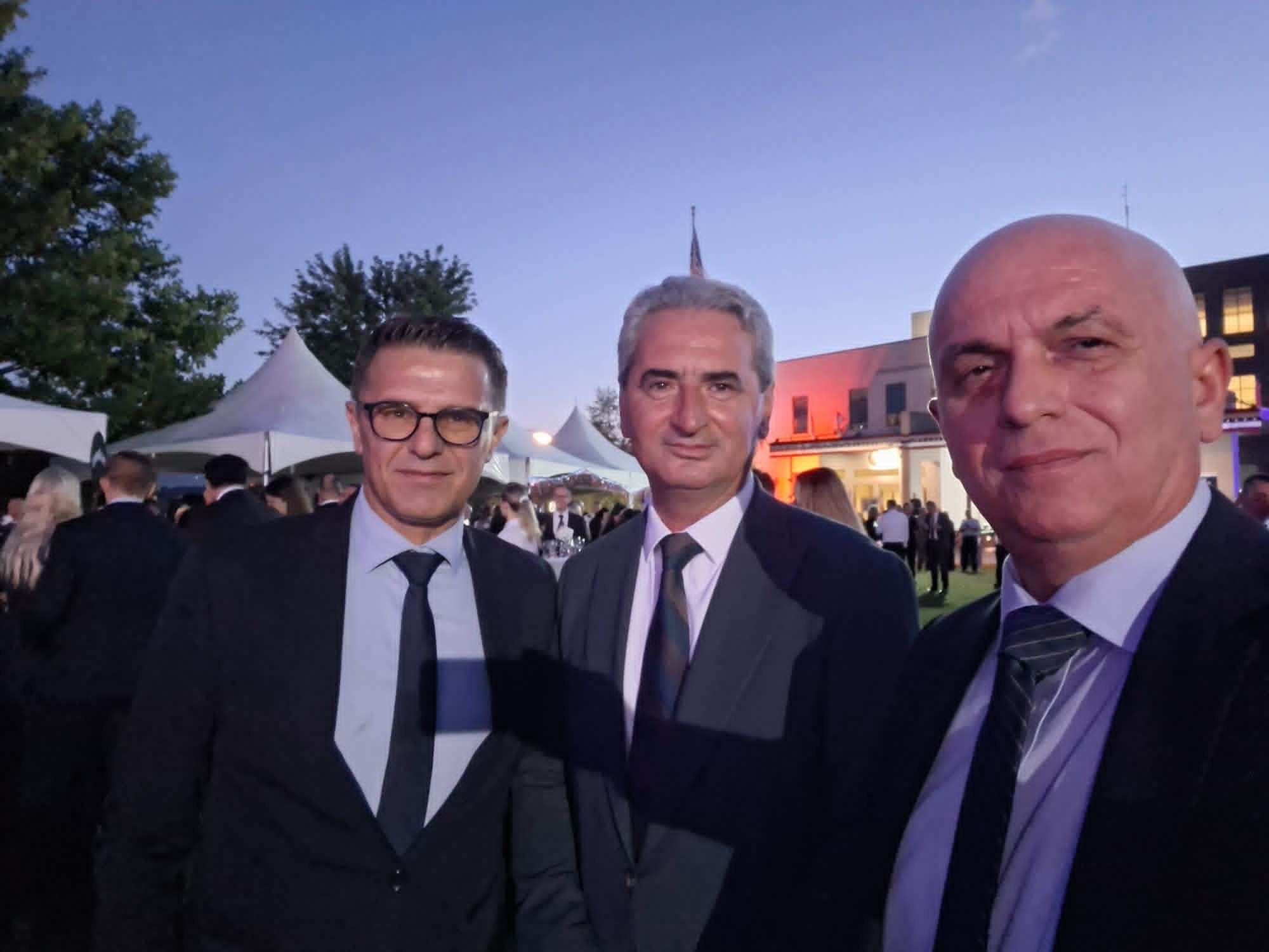 Feti Abazi  për 250 vjetorin e pavarësisë së SHBA së  në ambasadën amerikane   E përhershme miqësia mes popujve tanë 