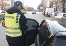 Pa patentë në timon të BMW-së: 20-vjeçari nga Gostivari kapet nga policia në Tetovë!