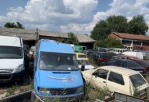 Në shitje mbi 1.000 automjete të shkatërruara për skrap, do të dalin në ankand