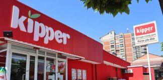 Kërpudha të mykura në një market të “KIPPER”, qytetarët reagojnë