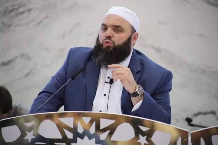 Hoxhë Fatmir Latifaj lutet për lirimin e ish eprorëve të UÇK së
