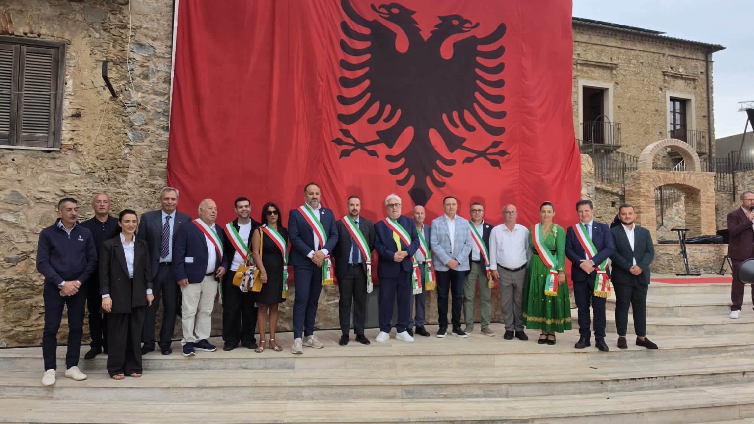 Albi Qamili në Kalabri  Arbëreshët ruajtën gjuhën dhe kulturën shqiptare ndër shekuj