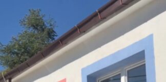 Feti Abazi, bashkë me zv/ambasadorin austriak, inspektojnë rinovimin e shkollës në Novo Sellë: “Kushte më të mira për nxënësit “