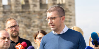 Mickoski: Kur të rregullojmë Kalanë e Shkupit, do të paguhet hyrja